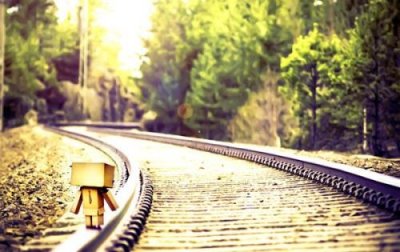 ​qq签名句子(有太多行李就别单独旅行…)