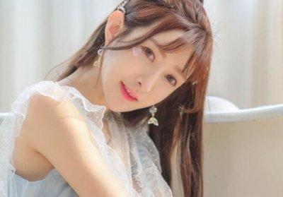 ​自拍照文案句子温柔干净