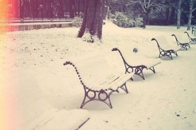 ​写给自己的一段话唯美：第一个青春是上帝给的…