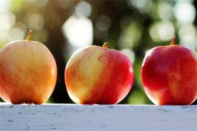 ​描写爸爸外貌的段落150字（描写父亲外貌的句子）