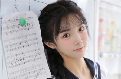 ​2023年容易涨粉的女昵称(共450个)