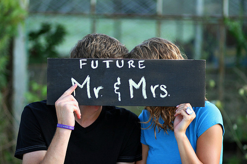 将这个浮华的世界看得更清楚 人总要慢慢成熟的一句话