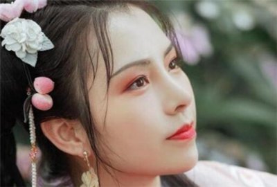 ​女人拽起来的霸气的话语