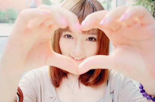 微笑既显得亲近又保持了距离 积极乐观励志的句子