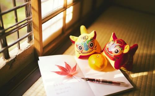 描写春天花草的拟人句