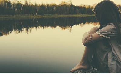 吃蚂蚱小菜一碟歇后语