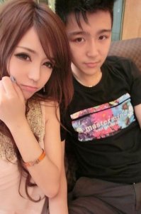 ​初雪文案短句干净治愈[60句]：喜欢在雪花飞舞的时节…