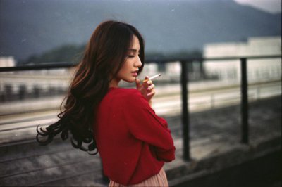 ​看了想哭的伤感句子一个人心累的伤感说说(64句)