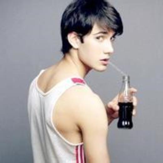 描写人心情愉快的词语