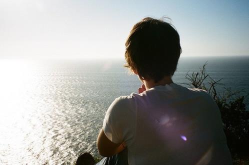 别人不爱你的说说