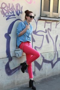 ​发个下雨天心情短语(适合下雨天发的抖音文案)