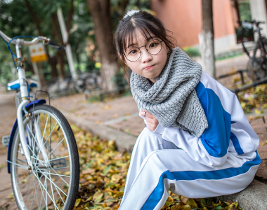 ​再见了三月,四月你好的说说