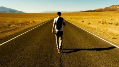 ​走遍世界的励志句子