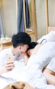 ​霸气qq情侣签名（qq个性签名情侣霸气范）