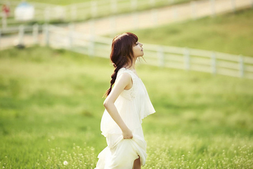 向生活妥协无奈的句子 向生活低头的伤感说说(27句)