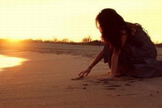 有关下雨的伤感个性签名说说