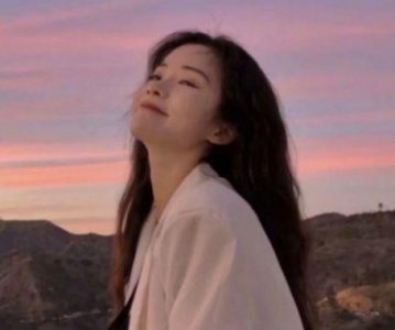 ​伤感内涵句子大全(精选42句)