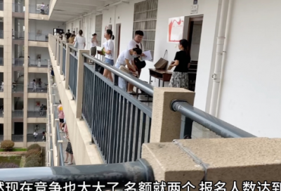 ​外面下着雨的说说 深夜雨声的心情朋友圈