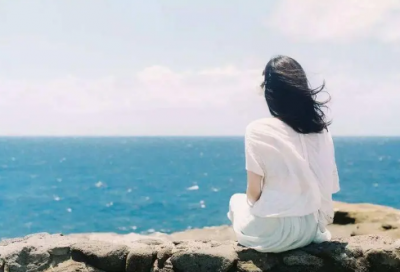 ​心情伤感悲凉的句子(让人夜里难入眠的伤感句子)